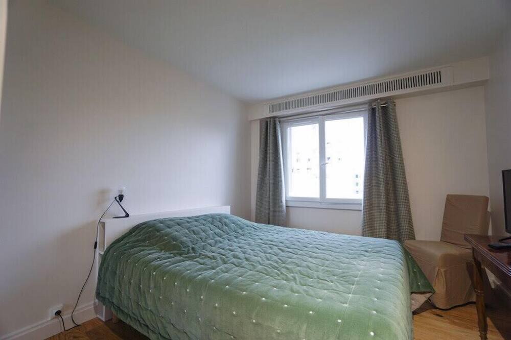 Photo of Others in Suresnes