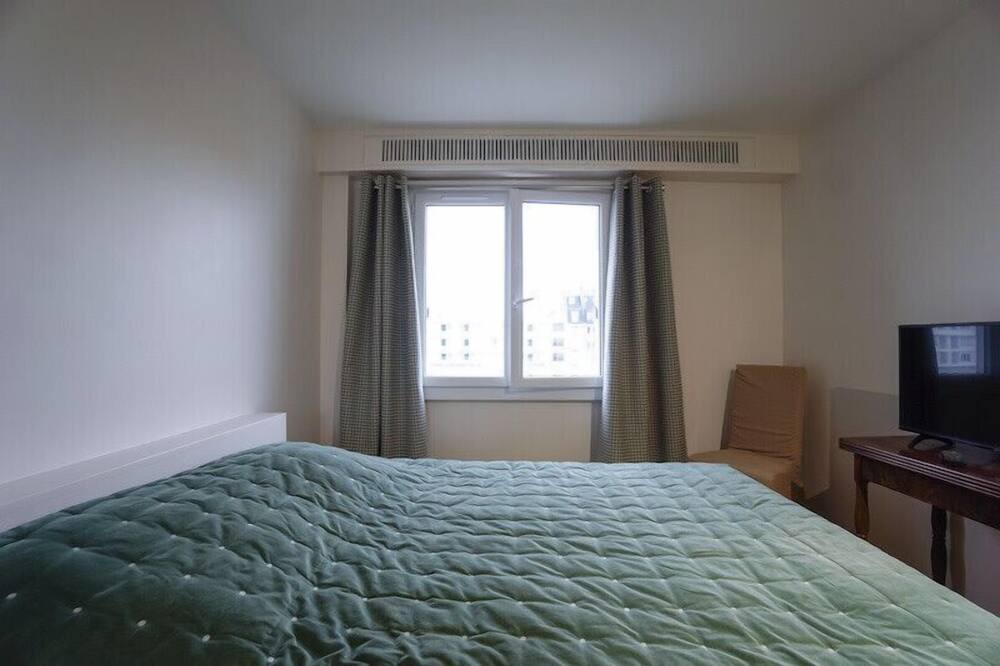 Photo of Others in Suresnes