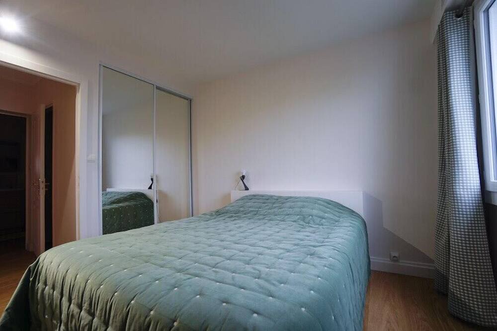 Photo of Others in Suresnes