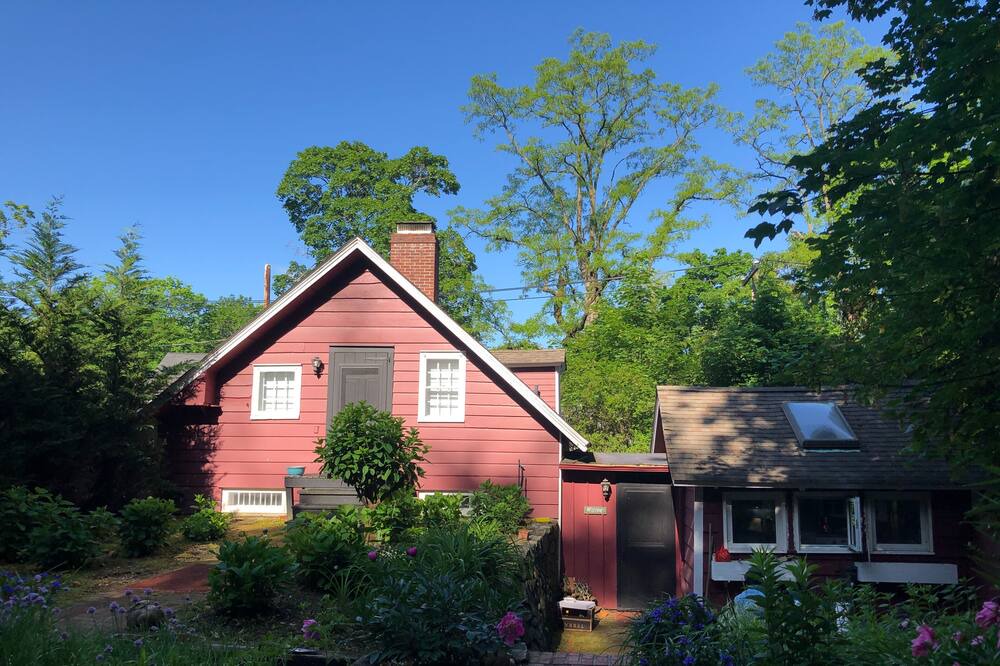 Photo of Outdoor in Roslyn