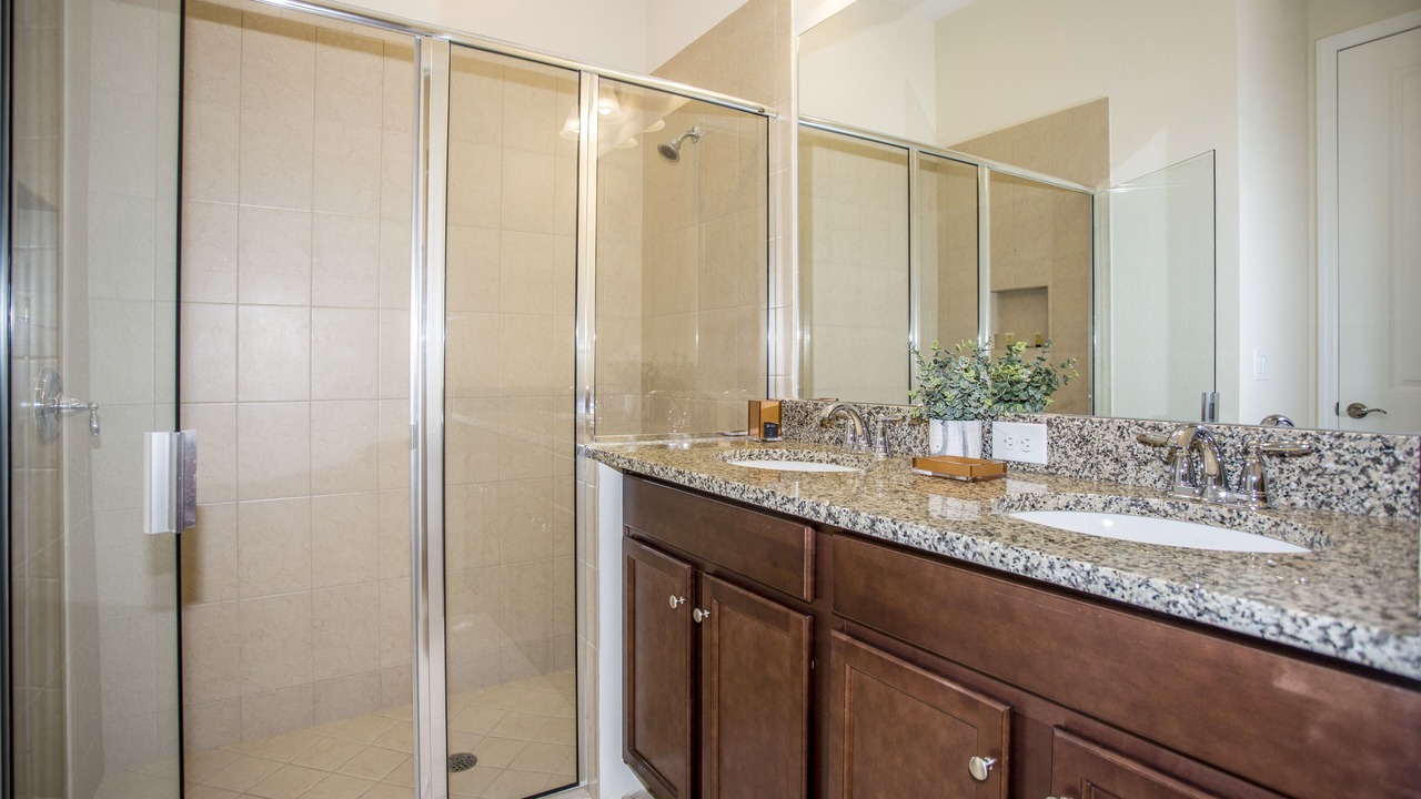 Photo of Bathroom in Davenport