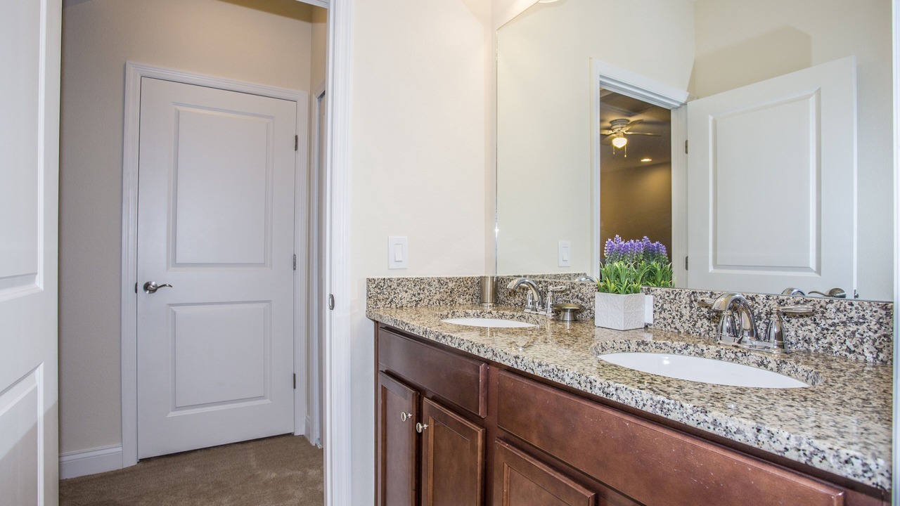 Photo of Bathroom in Davenport