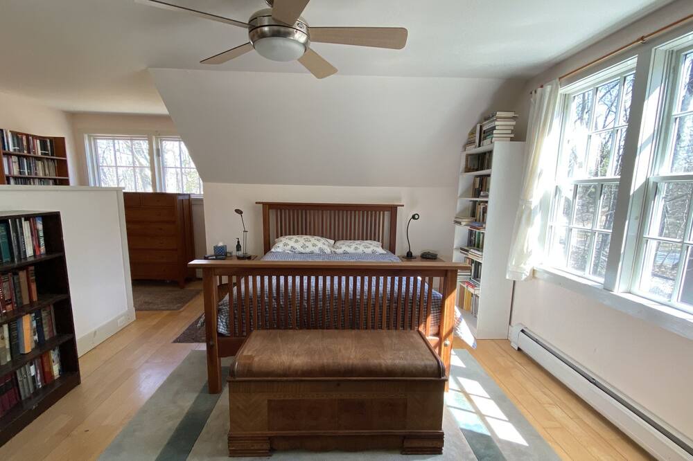 Photo of Bedroom in Rhinebeck