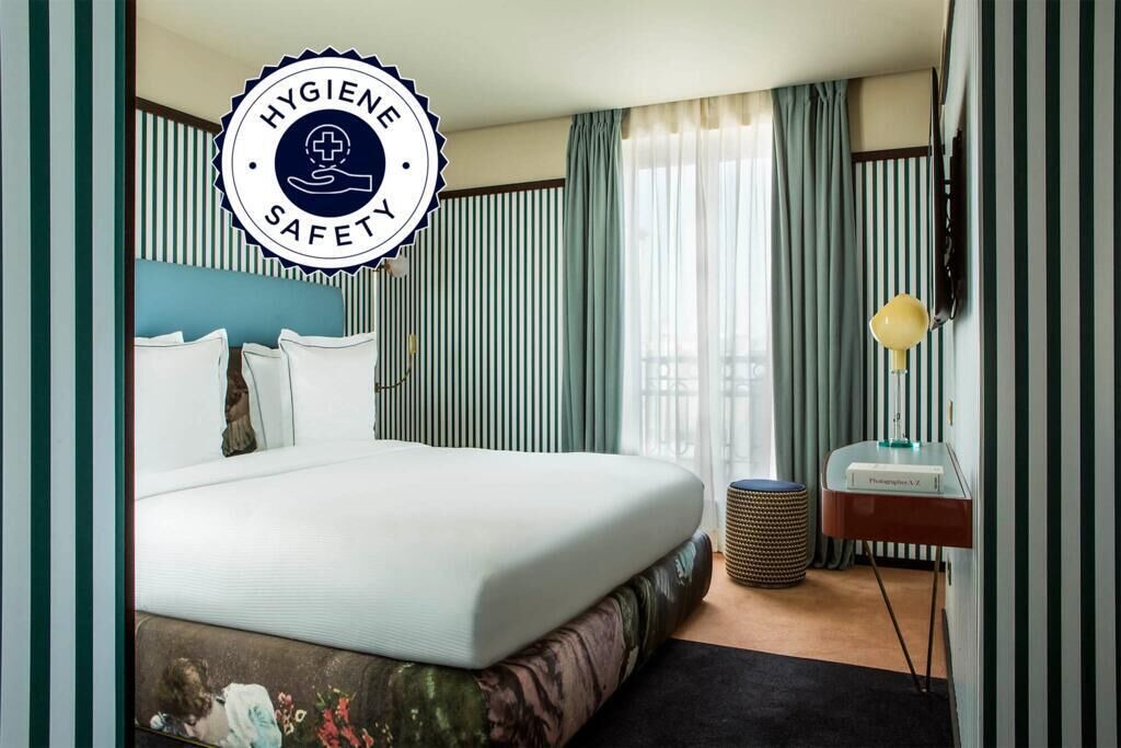Photo of Bedroom in 8th Arrondissement
