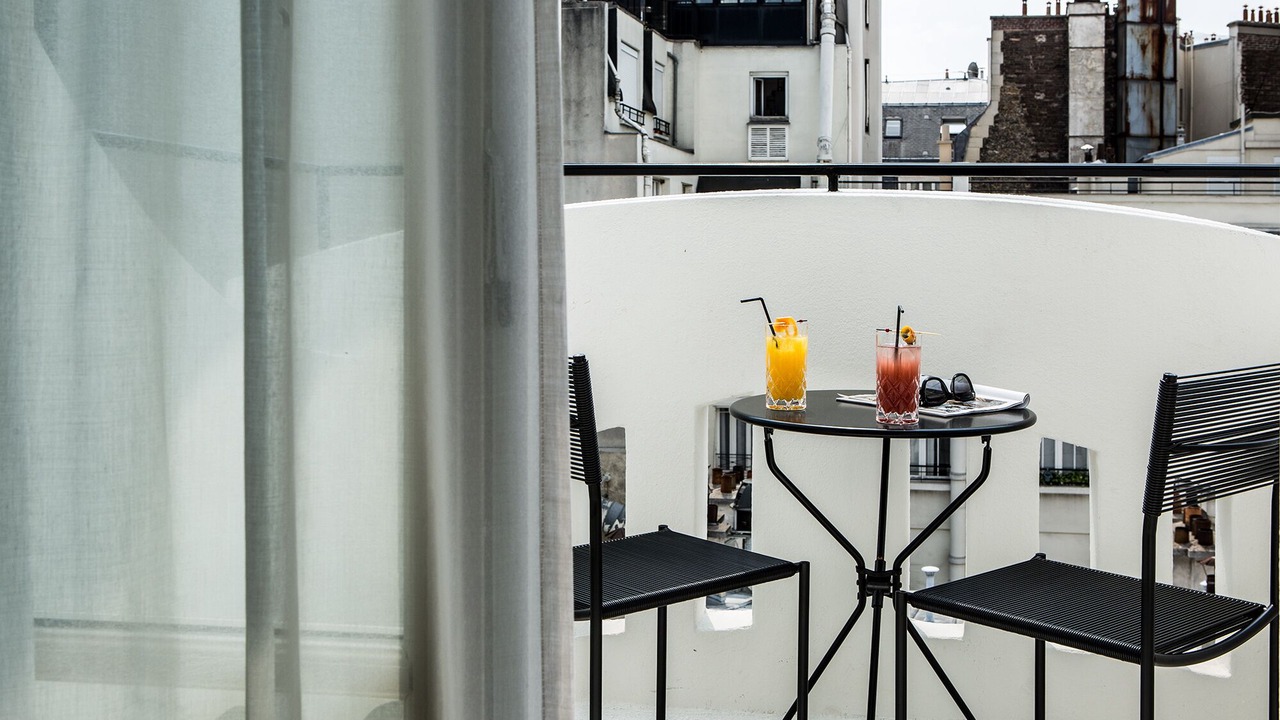 Photo of Bedroom in 8th Arrondissement