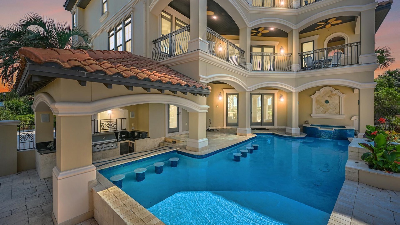 Photo of Outdoor in Avalon Beach Estates