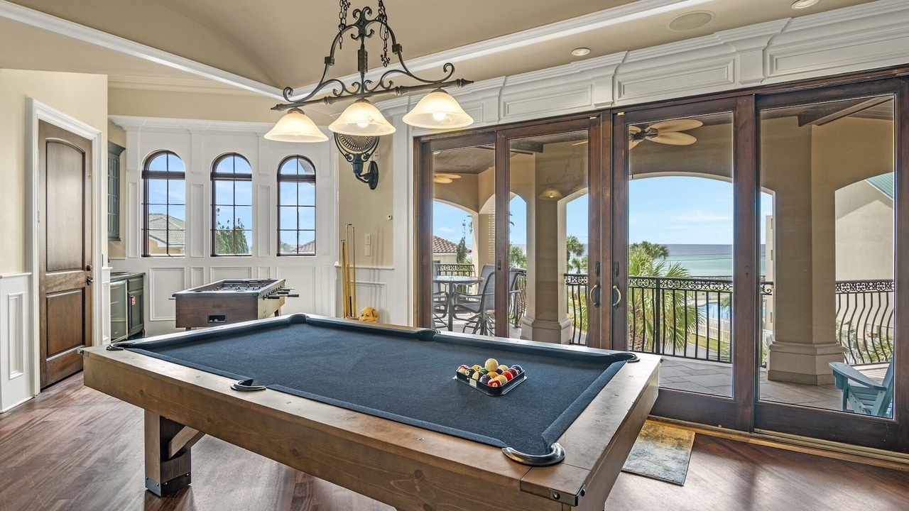 Photo of Bedroom in Avalon Beach Estates