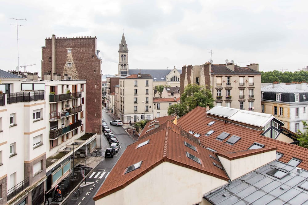 Photo of Others in Les Puces de Saint-Ouen