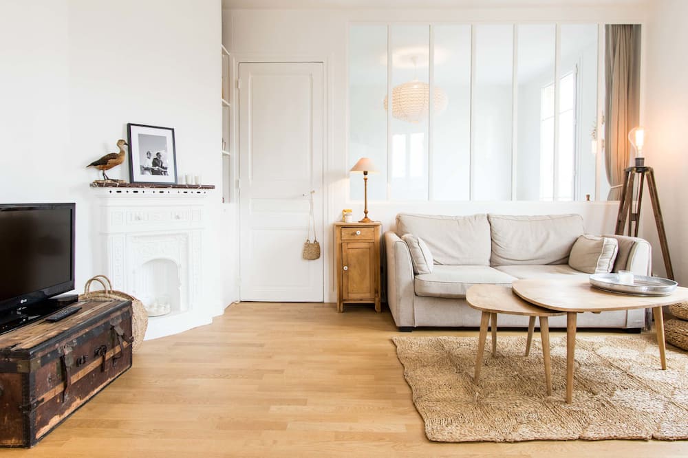 Photo of Livingroom in Les Puces de Saint-Ouen
