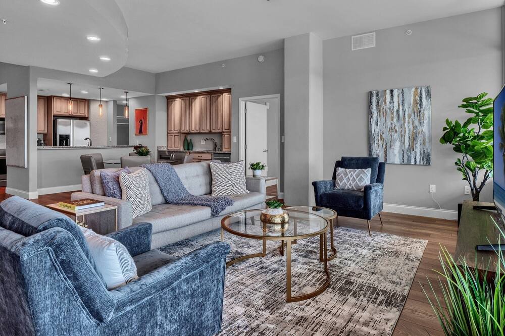 Photo of Livingroom in South Eola