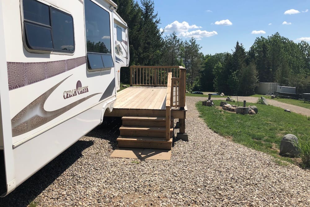 Photo of Outdoor in Grey Highlands