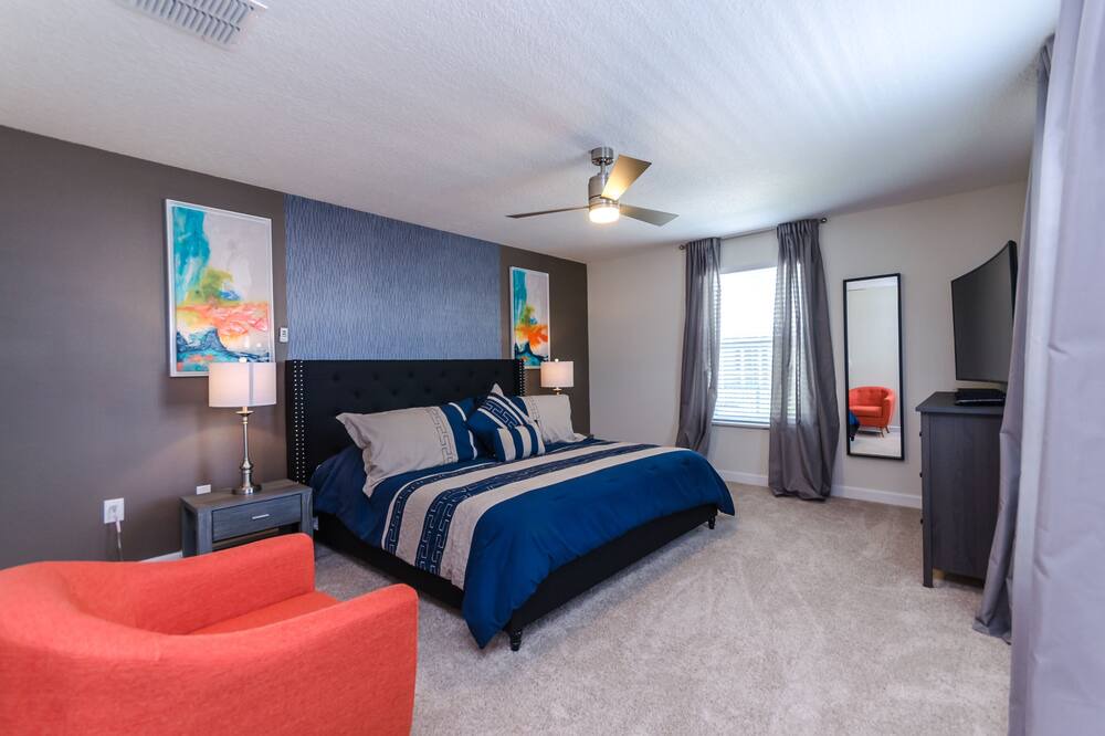 Photo of Bedroom in Davenport