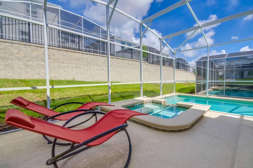 Photo of Patio Balcony in Davenport