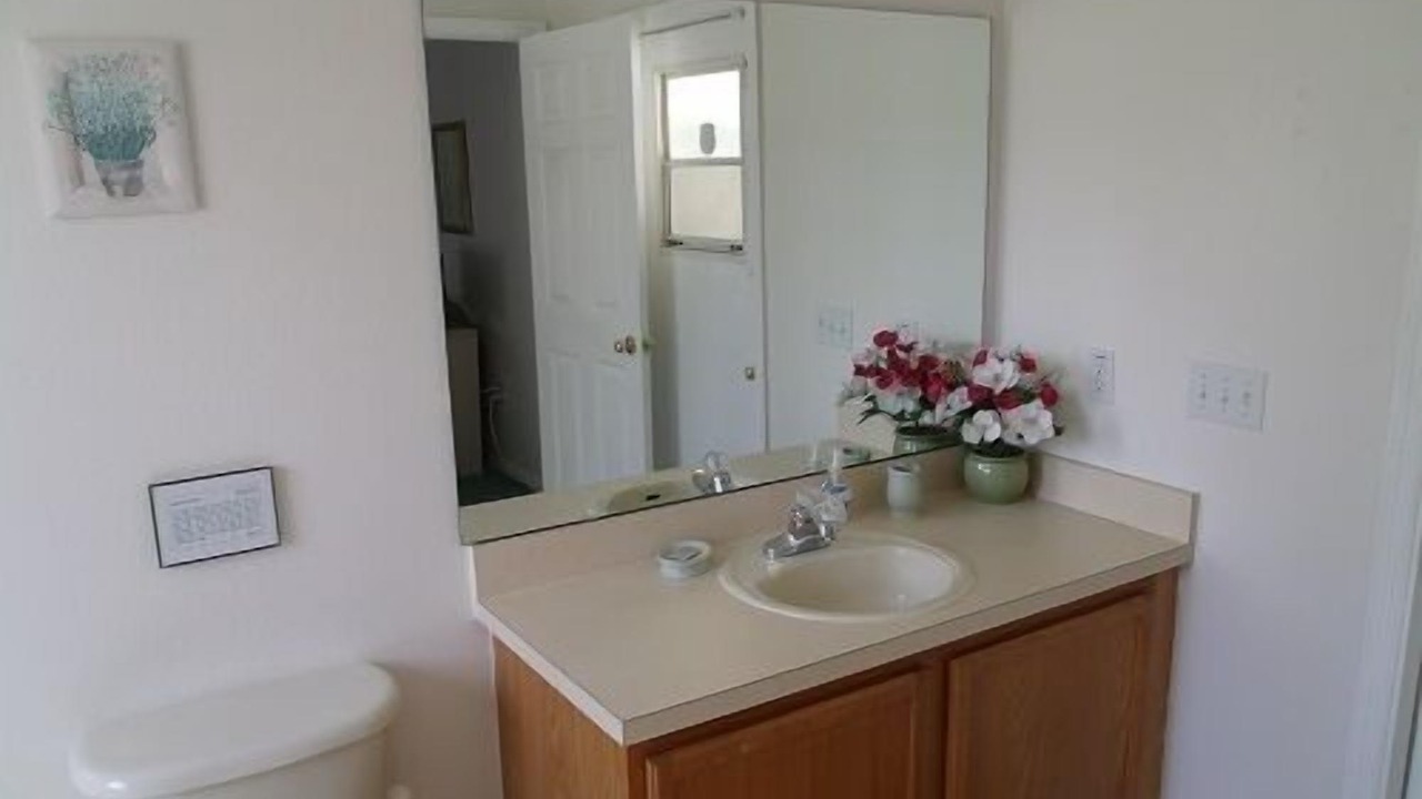 Photo of Bathroom in Bridgewater Crossing