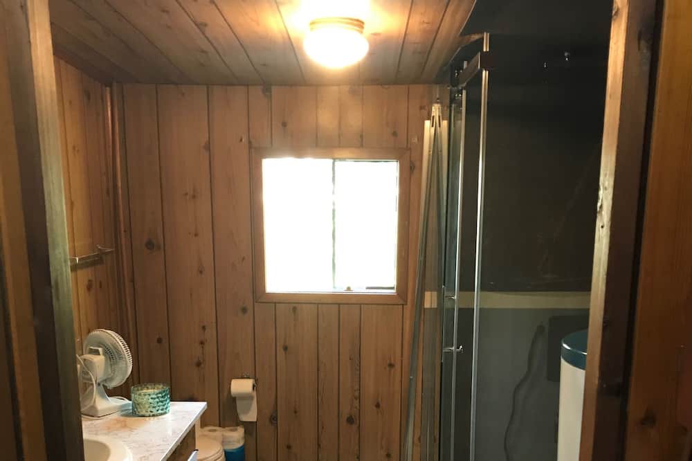 Photo of Bathroom in Pointe au Baril