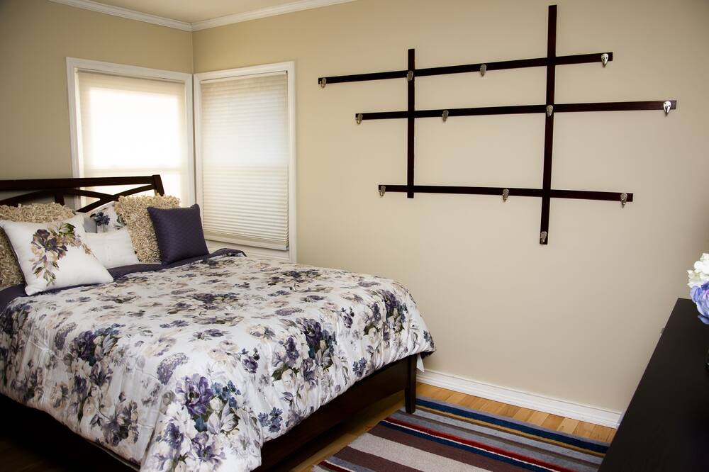 Photo of Bedroom in North Valley Stream