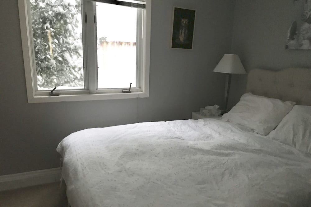 Photo of Bedroom in Thornbury