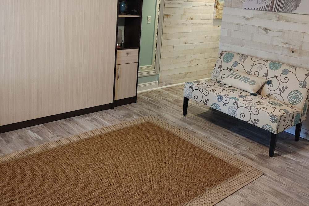 Photo of Bedroom in Paradise Lakes