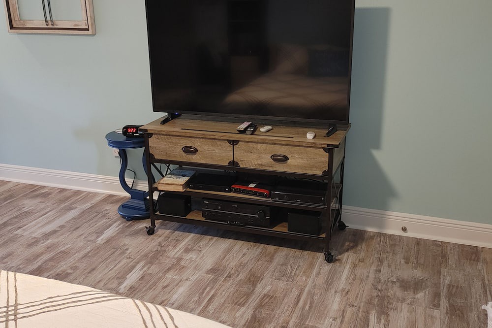Photo of Bedroom in Paradise Lakes