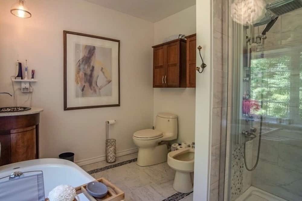 Photo of Bedroom in Huntsville