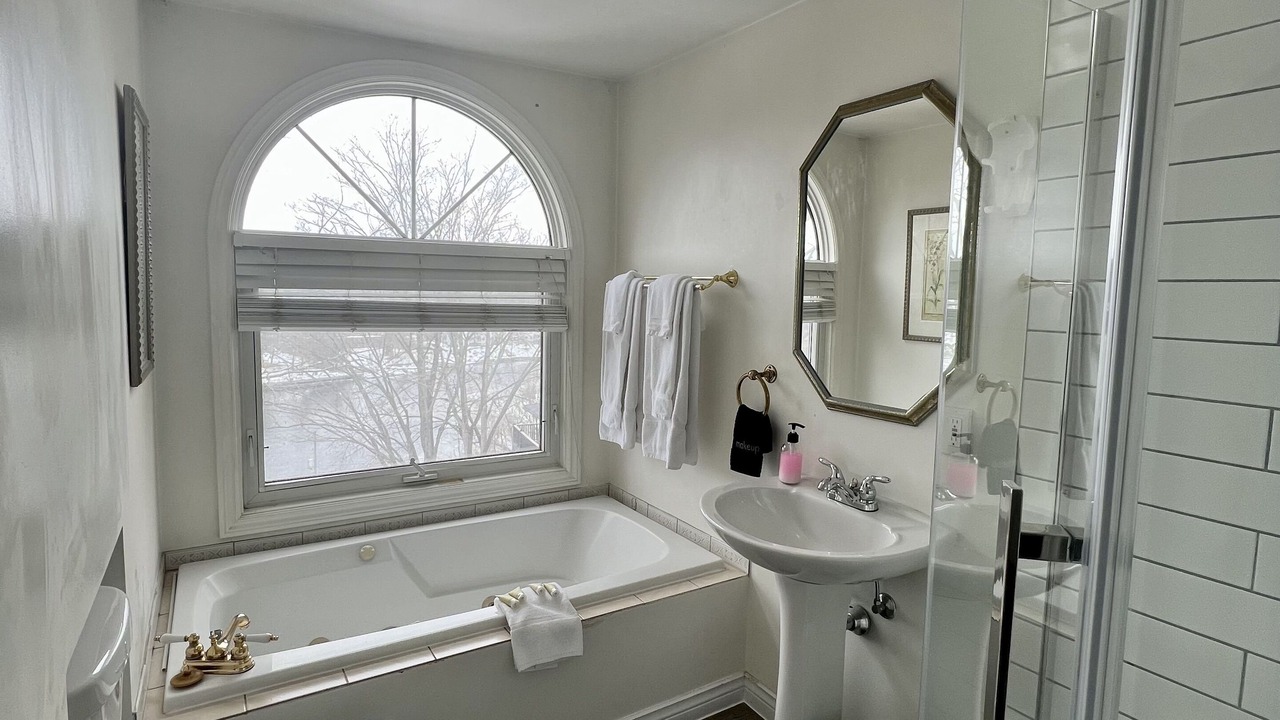 Photo of Bathroom in Bracebridge