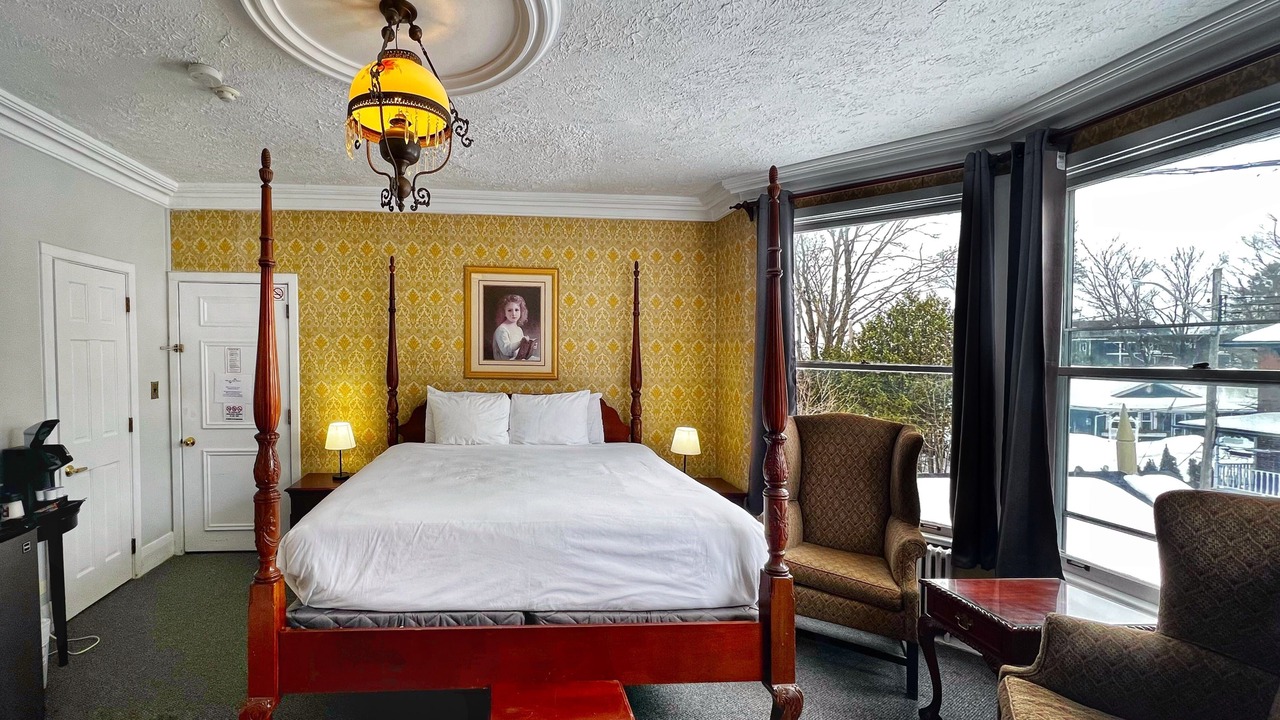 Photo of Bedroom in Bracebridge
