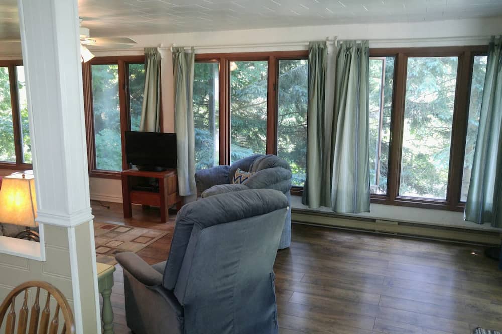 Photo of Livingroom in Port Albert