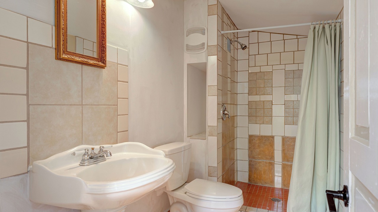 Photo of Bathroom in Ashfield-Colborne-Wawanosh