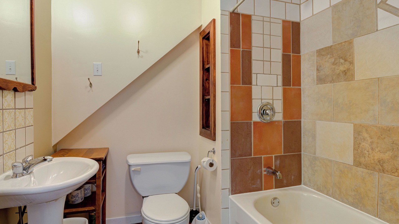 Photo of Bathroom in Ashfield-Colborne-Wawanosh