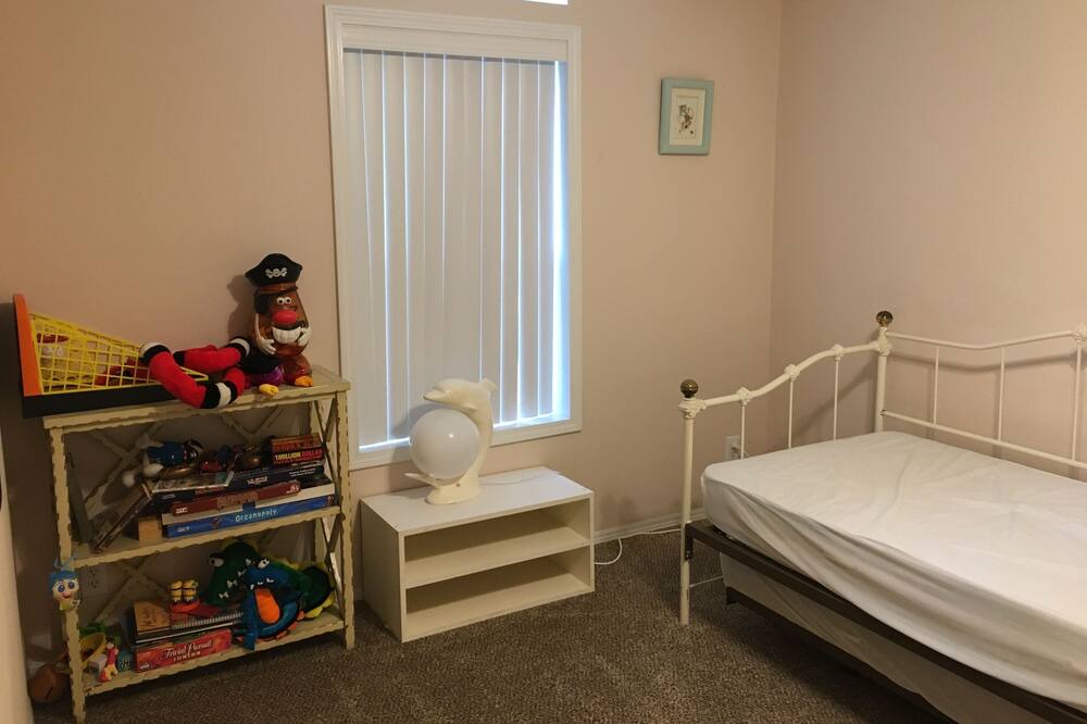 Photo of Bedroom in Tropic