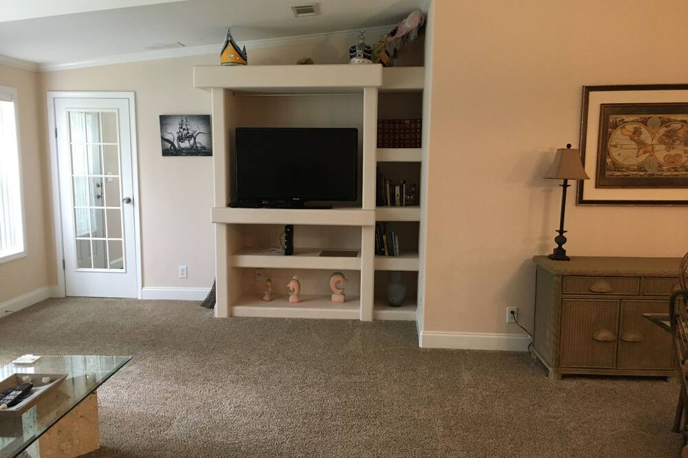 Photo of Livingroom in Tropic