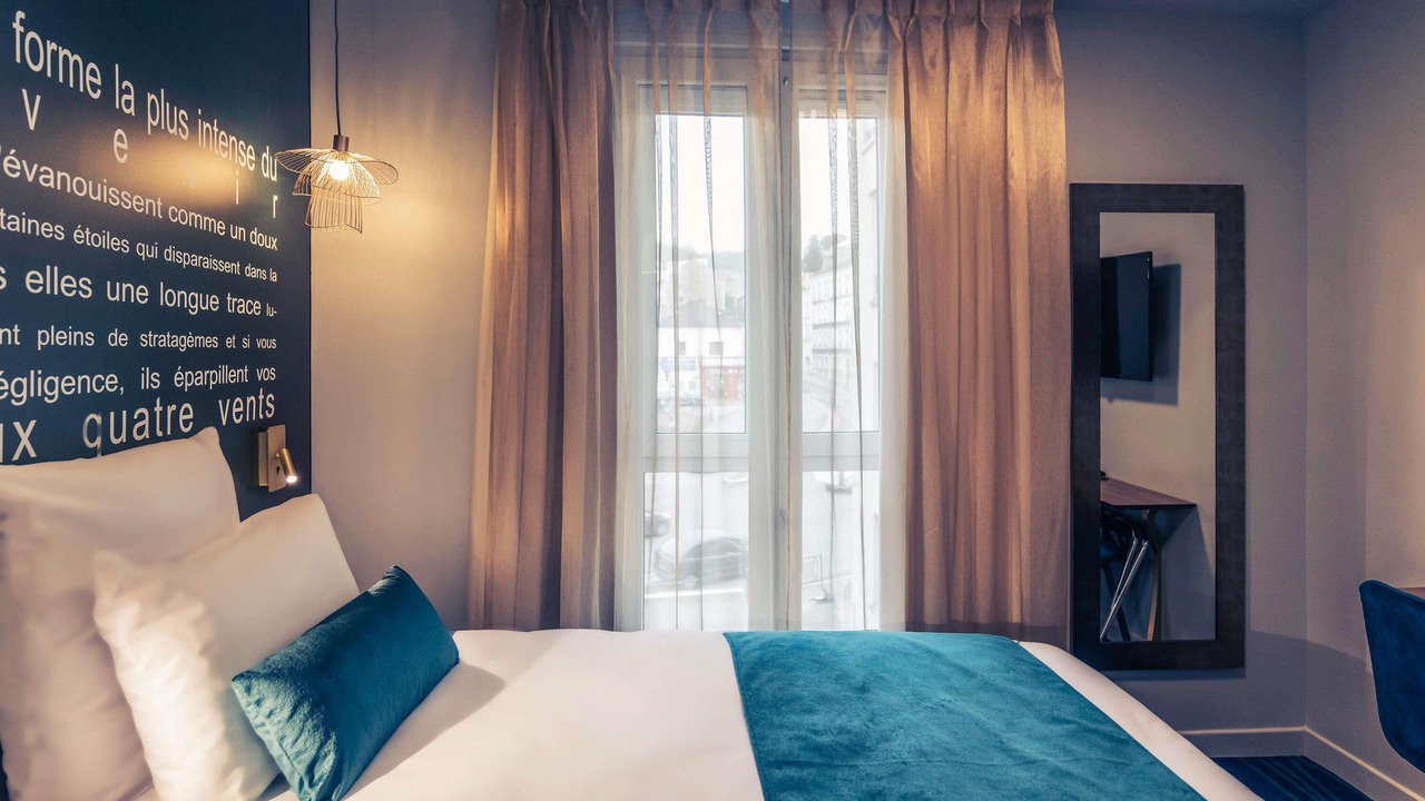 Photo of Bedroom in Suresnes