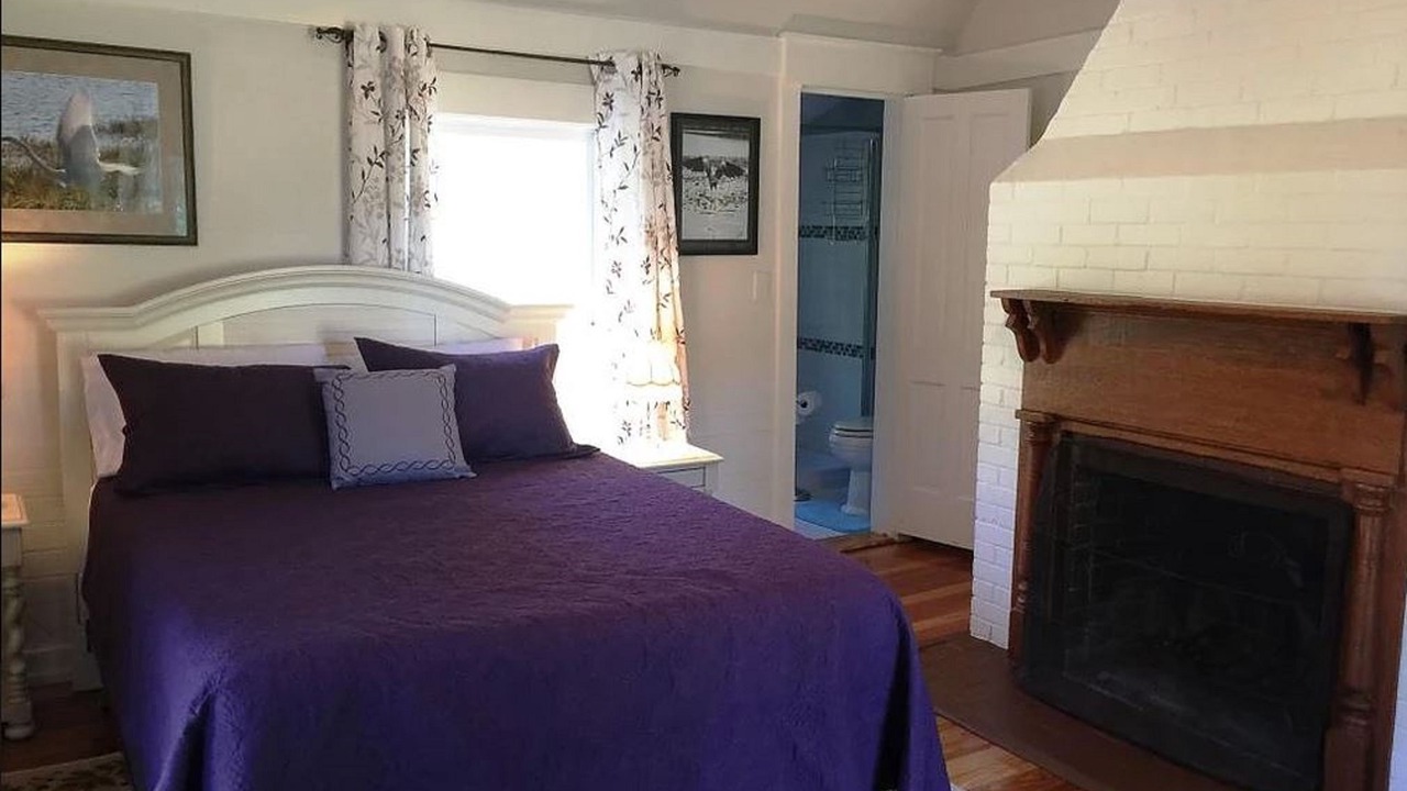 Photo of Bathroom in Brooksville
