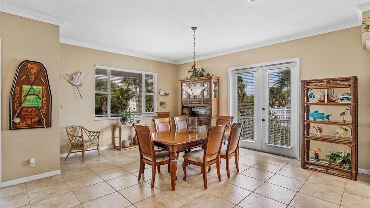Photo of Kitchen in Golden Beach
