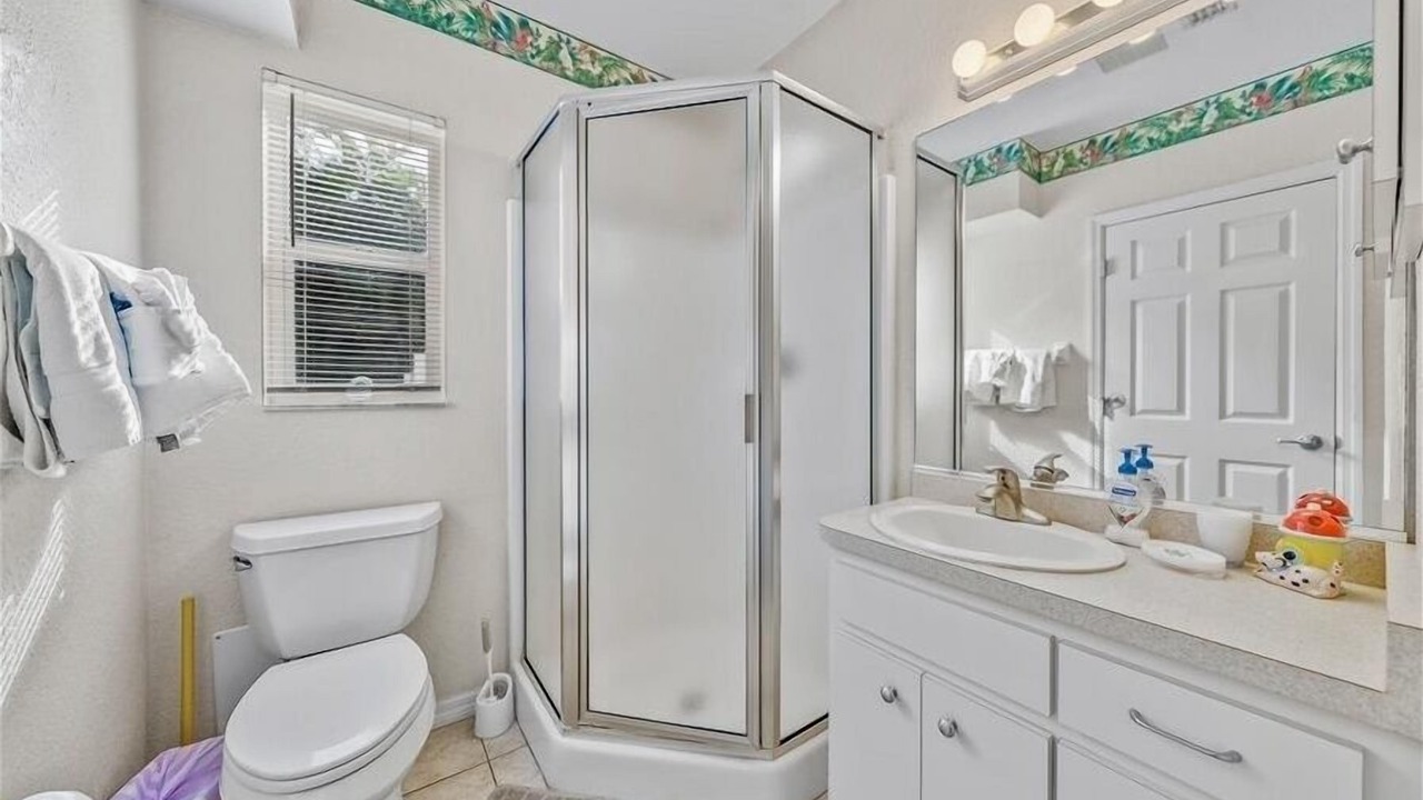 Photo of Bathroom in Golden Beach