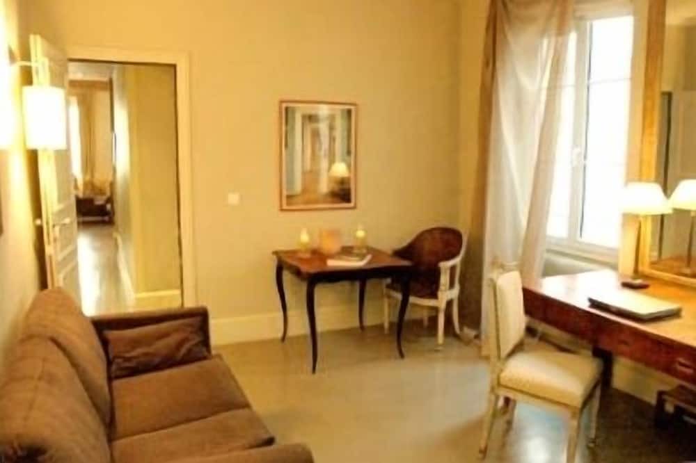 Photo of Bedroom in 5th Arrondissement