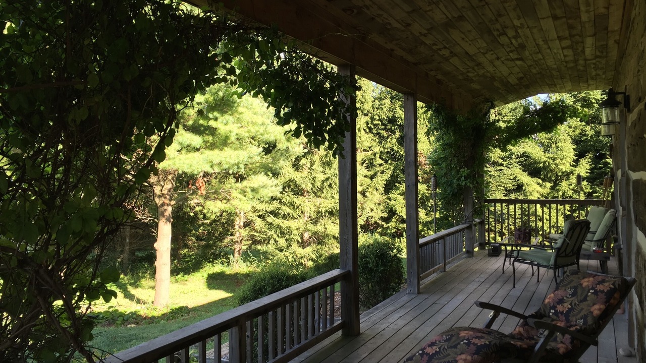 Photo of Patio Balcony in Melancthon