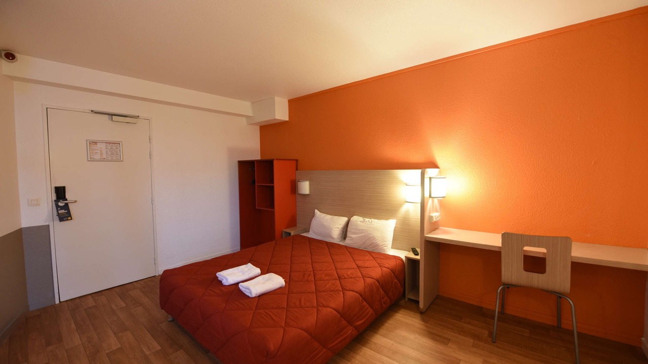 Photo of Bedroom in Rosny-sous-Bois