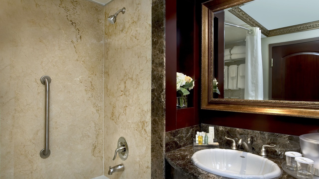 Photo of Bathroom in Gateway