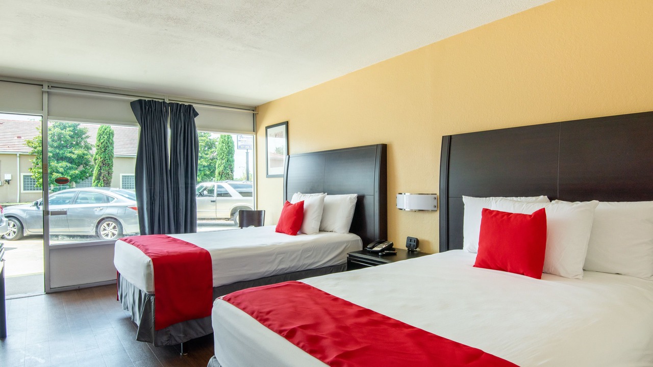 Photo of Bedroom in Sky Lake