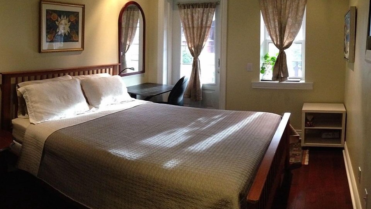 Photo of Bedroom in Cabbagetown South