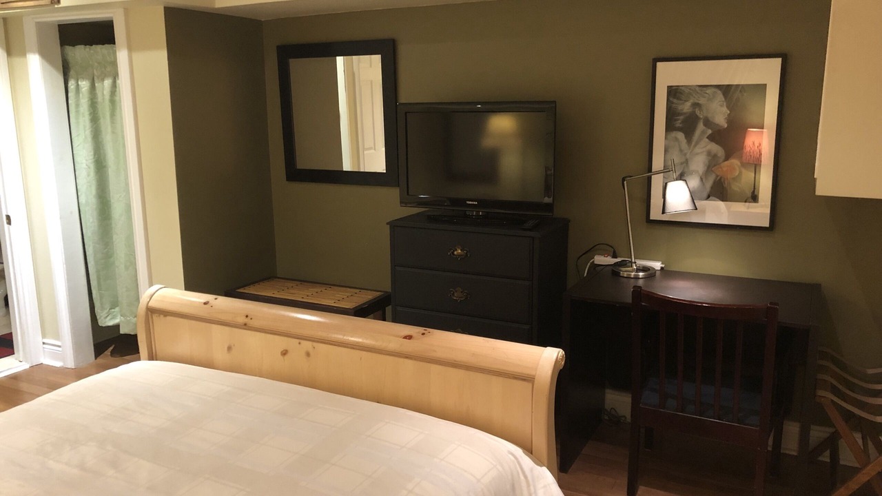 Photo of Bedroom in Cabbagetown South
