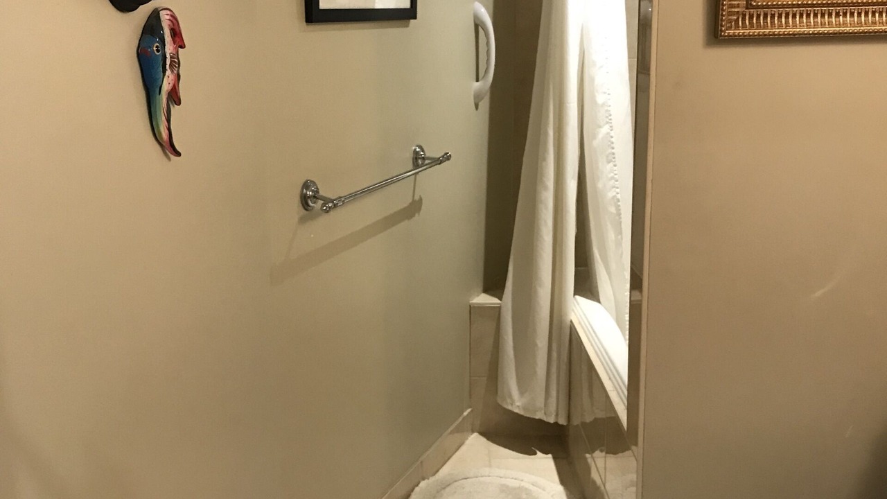 Photo of Bathroom in Cabbagetown South