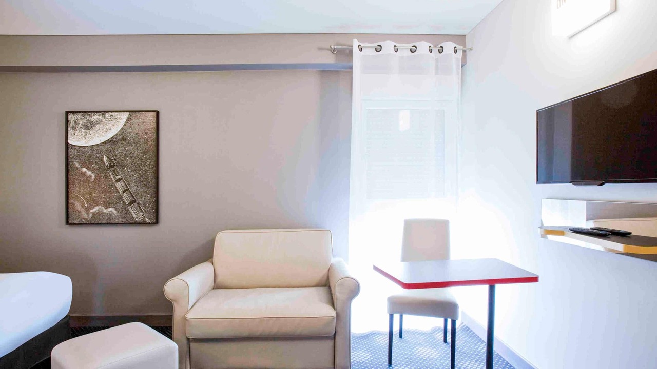 Photo of Bedroom in Montreuil