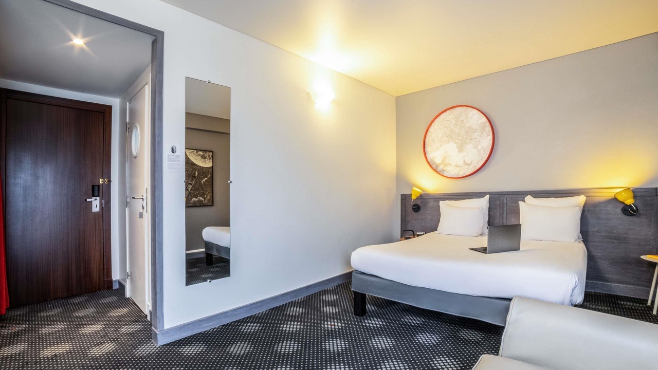 Photo of Bedroom in Montreuil