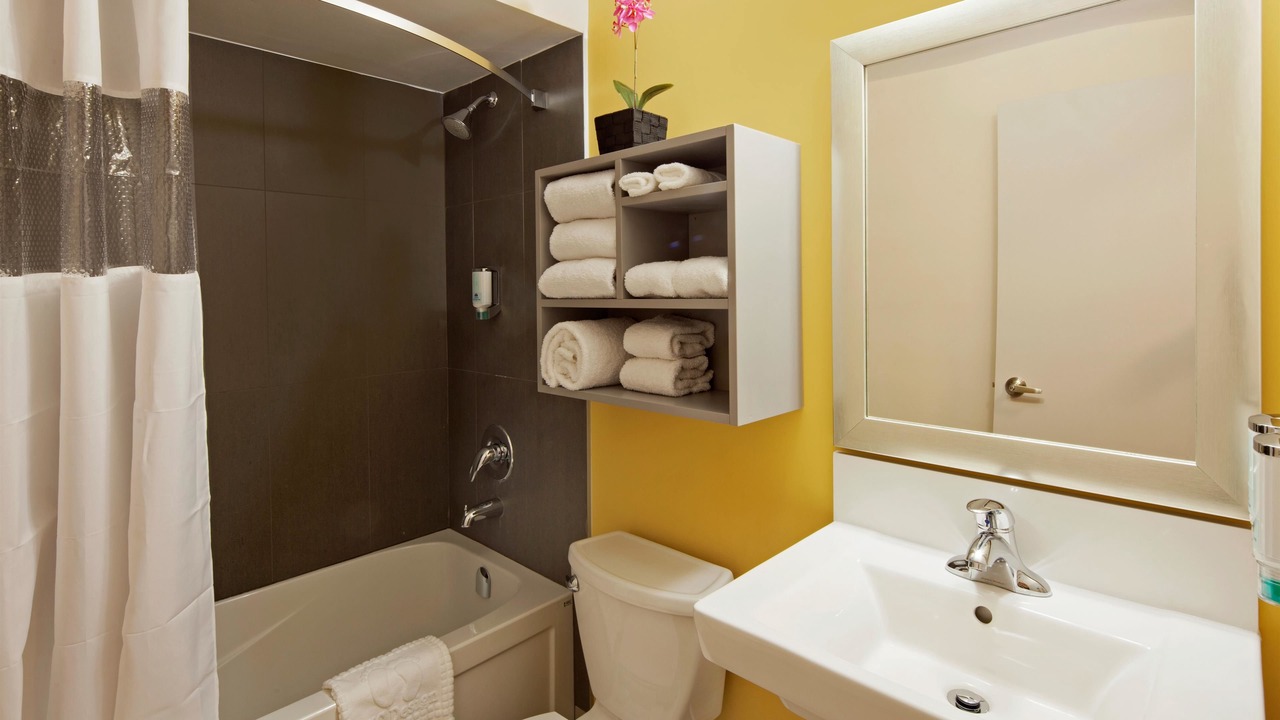 Photo of Bathroom in Etobicoke