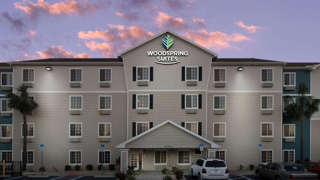 Photo of Buildings in Clermont
