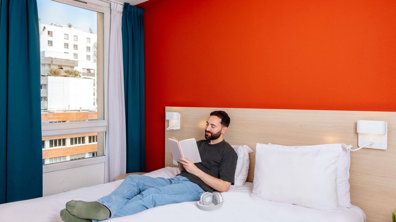 Photo of Bedroom in Saint-Denis