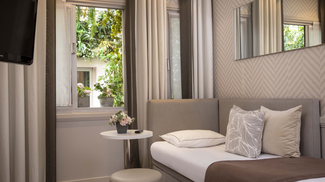 Photo of Bedroom in Porte-Dauphine