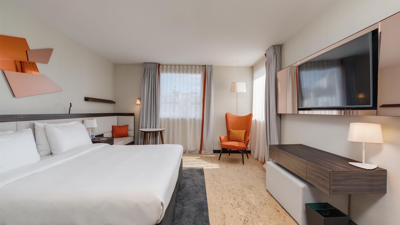 Photo of Bedroom in Republique–Point-du-Jour